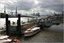 St-Pauli-Landungsbr�cken. 11.8.2005 (Matthias)