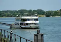 FGS  Rheinprinzessin  am Bonner Rheinufer - 04.06.2015