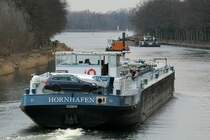 TMS Hornhafen (02329810 , 86 x 9,60m) am 07.03.2016 bei Marquardt im Sacrow-Paretzer Kanal / Havel zu Tal.