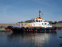 Der britische  WILLIAM WALLACE  im Hafen von Lubmin am 02.April 2016.