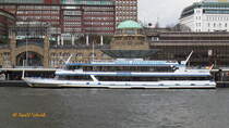 RIVER STAR (ENI 04608280) am 4.4.2016, Hamburg, Elbe an den Landungsbrücken /
Ex-Namen: PRINCESSE MARIE ASTRID (3) (1993-1999), GUTENBERG (1999-2004) /

Binnenfahrgastschiff (Galerieschiff)  /  Lüa 48,5 m, B 10,5 m, Tg 1,3 m / 2 Cateroillar-Diesel, ges. 508 kW, 690 PS, 2 Schottel SRP 110 / gebaut 1993 bei Lux-Werft, Niederkassel Mondorf / zugelassen für 300 Pers. / Eigner: Rainer Abicht Elbreederei, Hamburg / Flagge: Deutschland, Heimathafen Hamburg /
