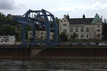 Containerbrücke Hafen Decin. 11.06.2016  11:13 Uhr.