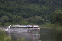 Mit dem Rad geht es halt doch schneller, so konnte die ELBE PRINCESSE überholt werden.
11.06.2016 10:45 Uhr.