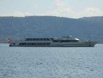 Kursschiff MS FRIBOURG der Navig = Navigation Lacs de Neuchatel et Morat SA unterwegs auf dem Bielersee am 19.09.2007