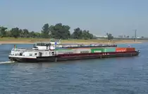 Jakob G�tz Container-Binnenschiff  Heimathafen: Mannheim in D�sseldorf auf dem Rhein in Tahlfahrt  03.10.16.