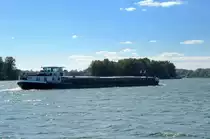 GMS  Marianne H , rheinaufw�rts bei Rheinau(Rhinau)/Elsa�, L=80m, 1122t, 816PS, unter Niederl�ndischer Flagge, Okt.2016