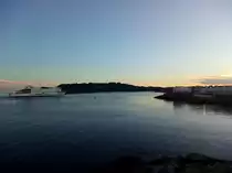 Eine Fähre von Brittany Ferries in Plymoutub am Abend des 17. Juli 2016.