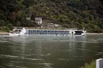KFGS-GRACE Flusskreuzfahrtschiff auf dem Rhein an der Lahnm�ndung bei Lahnstein. L�nge: 135m, Breite: 11,45m, Passagiere: 142, Heimathafen: Basel. Baujahr: 2016. Am 06.10.16 beobachtet.  