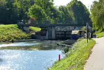 Rhein-Rhone-Kanal, die Schleuse bei Thumenau, s�dlich von Plobsheim/Elsa�, Okt.2016