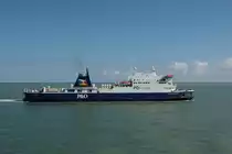 Fährschiff  EUROPEAN SEAWAY , IMO 9007283, Indienststellung 07.10.1991, der P&O am 02.09.2015 vor Calais