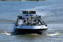 TMS Jan (04810700) am 01.06.2017 auf der UHW im Plauer See auf Talfahrt Richtung Wendsee / Schleuse Wusterwitz.