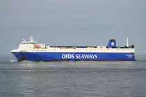 HAFNIA SEAWAYS , Ro-Ro-Frachtschiff , IMO 9357602 . Baujahr 2008 , 324 TEU , 187.1 × 26.5m , 15.05.2017  Cuxhaven