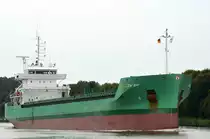 Die Arklow Bay IMO-Nummer:9638771 Flagge:Niederlande Länge:119.0m Breite:15.0m Baujahr:2014 Bauwerft:Ferus Smit Scheepswerf,Hoogezand Niederlande am 26.08.17 im Nord-Ostsee-Kanal bei Fischerhütte.