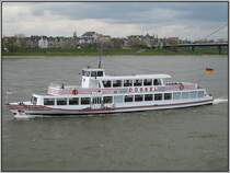 Fahrgastschiff MS  D�ssel  auf dem Rhein in D�sseldorf, aufgenommen am 12.04.2008.