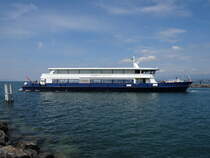 Die Motorschiffe  VILLE DE GENEVE  (Baujahr 1978) im Hafen Lausanne-Ouchy - 15/06/2018