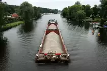 Schubverband mit SB SCH 2329 (05604490 , 14,06 x 8,16m) am 26.06.2018 auf der Havel unterhalb der Freybrücke in Berlin zu Berg.  