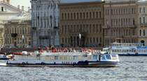 Neva 3 38m langes Fahrgastschiff in St. Petersburg am 18.05.18
