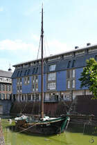 Der Aalschokker  Dü 1  im alten Hafen Düsseldorf. (Juni 2018)