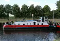 Schubboot Bizon-0-137 (08356083 , 21,14 x 8,25m) am 06.07.2018 im Unterwasser der Schleuse Schönwalde / Havelkanal.