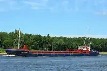 Die Fri Moon IMO-Nummer:9234410 Flagge:Bahamas Länge:90.0m Breite:12.0m Baujahr:2001 Bauwerft:Scheepswerf De Kaap,Meppel Niederlande bei Fischerhütte auf dem Nord-Ostsee-Kanal aufgenommen am 29.06.18