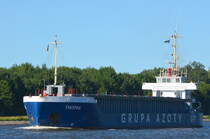 Die Thopas IMO-Nummer:9085481 Flagge:Zypern Länge:88.0m Breite:12.0m Baujahr:1994 Bauwerft:Royal Niestern Sander,Delfzijl Niederlande bei Fischerhütte im Nord-Ostsee-Kanal am 29.06.18