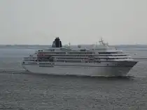 Amadea auslaufend Bremerhaven im August 2018