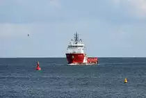 VOS PRECIOUS  (IMO 9444338) vor dem Fährhafen Mukran. - 26.08.2018