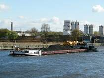 GMS Hildegard (04018050 , 67 x 8,20m) am 24.10.2018 in Berlin-Spandau auf der Havel zu Berg mit einer Ladung für unsere Kraftwerke.