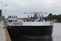 TMS Rothensee (04812360 , 84,97 x 9,60m) auf Warteposition im Oberwasser der Schleuse Wusterwitz am 01.10.2018.