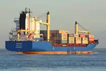 HOOGE , Feederschiff , IMO 9301122 , Baujahr 2006 , 160.82 × 25.52m , 1368 TEU , 08.11.2018 Cuxhaven