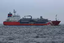 HAPPY PELICAN , LPG Tanker , IMO 9618850 , Baujahr 2012 , 113 × 20m , 09.11.2018 Cuxhaven