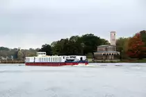 KFGS Frederic Chopin (04801240 , 83 x 9,5m) am 26.10.2018 auf der Havel Höhe Sacrower Kirche / Krughorn zu Tal.