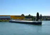 GMS  Lianne  beim Wendemanöver auf dem Rhein bei Weil, L=110m, 3160t, 1836PS, Baujahr 2011, Brecht/B, Juli 2018