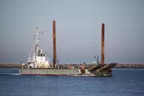 Die Krake auf ihrem Seeweg von Brunsbüttel nach Rostock-Überseehafen beim Einlaufen in Warnemünde.15.02.2019