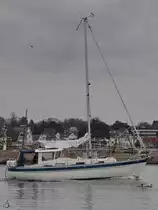 Eine Yacht Anfang April 2019 in Travemünde.