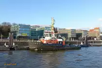 BUGSIER 9 (IMO 9429558) am 19.3.2019, Hamburg, Elbe, Schlepperponton Neumühlen /

ASD-Schlepper / BRZ 485 / Lüa 33,1 m, B 12,6 m, Tg 6,1 m / 2 Wärtsilä-Diesel, ges. 4800 kW, 6528 PS, 2 Rolls-Royce Ruder-Propeller in Kortdüse, 14 kn, Pfahlzug 84 t / 2009 bei Gemsan Shipbuilding Industry, Istanbul, Türkei /
