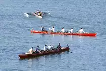 Die Ruderer schwärmen wieder aus an einem der ersten warmen Sonnentage - Bad Honnef auf Rhein 30.03.2019