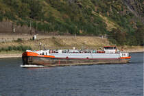 TMS Synthese-8 (ENI:04008580) Baujahr:1956 L.80m B.8,20 T.987 am 27.07.2018 bei Oberwesel zu Tal.