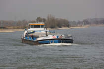 GMS Waterweg (ENI:02318358) L.105m B.9,50m T.2108 am 09.10.2018 an der Bislicher Insel zu Berg.