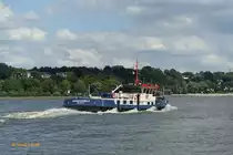 DEEPENSCHRIEWER II am 21.8.2019, Hamburg, Elbe vor dem  Bubendeyufer  /

Mess- und Peilschiff der HPA / Lüa 27,5 m, B 8,6 m, Tg 1,35 m / 2 Diesel ges. 294 kW, 400 PS, 2 VSP, Freifahrt 7 kn, Messfahrt 4 kn / gebaut 1970 bei Menzer, HH-Bergedorf /
Aufgabe: Hydrographische Vermessung der Hafengewässer des Hamburger Hafens mittels eines
Flächenlotsystems. Überwachung der Solltiefen sowie der Topographie der Gewässersohle hinsichtlich morphologischer Veränderungen.

