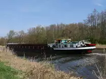 Nachschuss auf GMS TUCANA (ex Mathias Stinnes 15, ex Borkum, ex Michaela, ex Michael), Hamburg ENI 04603150 auf dem Elbe-Lübeck-Kanal zwischen Lauenburg und Witzeeze; 16.04.2020
