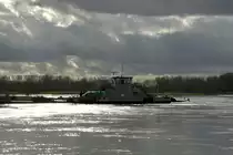 Fähre Rogätz legte am 11.03.2020 am Ostufer der Elbe bei herrlich Kontrastreichem Wetter an.