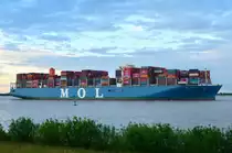MOL TRIBUTE , Containerschiff , IMO 9769295 , 20170 TEU , Baujahr 2017 , 400 x 58.8 m , Grünendeich , 10.06.2020