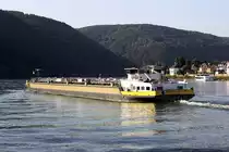 TMS ORANJE NASSAU IV (ENI:02325714) L.110m B.11,40m To 3425 am 19.07.2020 auf dem Rhein in Braubach zu Berg.