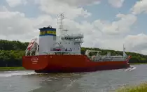 OTELLO, Tankschiff, Baujahr: 2014, Länge: 104.34 m, Breite: 17.00 m, Tiefgang: 6.90 m, IMO.: 9684110, Heimat Limassol. auf dem NOC am 06.06.2020 bei Sehestedt Richtung Brunsbüttel.