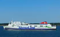 STENA FLAVIA, Stena Line, auslaufend Nynäshamn in Richtung Ventspils, 12.08.20, aufgenommen von der DROTTEN von Destination Gotland.