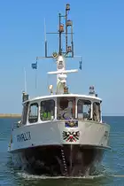 Priwallfähre Priwall IV (ENI: 05111490) am 27.4.2021 in Lübeck-Travemünde. Offenbar ist PRIWALL IV für die vermutlich schon wieder defekte PRIWALL VI im Einsatz