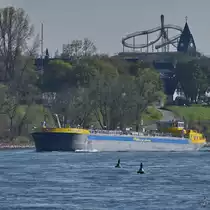 Das Tankmotorschiff PIZ LA MARGNA (ENI: 02338476)  war Mitte April 2021 auf dem Rhein bei Duisburg unterwegs.