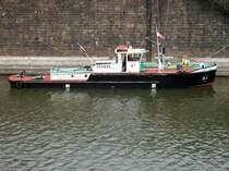 Heute am 29.08.08 im Alberthafen der Schlepper der Tschechen