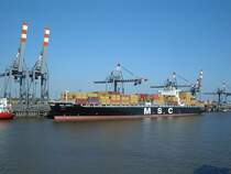 Contianerschiff  MSC Marta  am 12.06.2006 beim Be- oder Entladen im Containerhafen Bremerhaven
